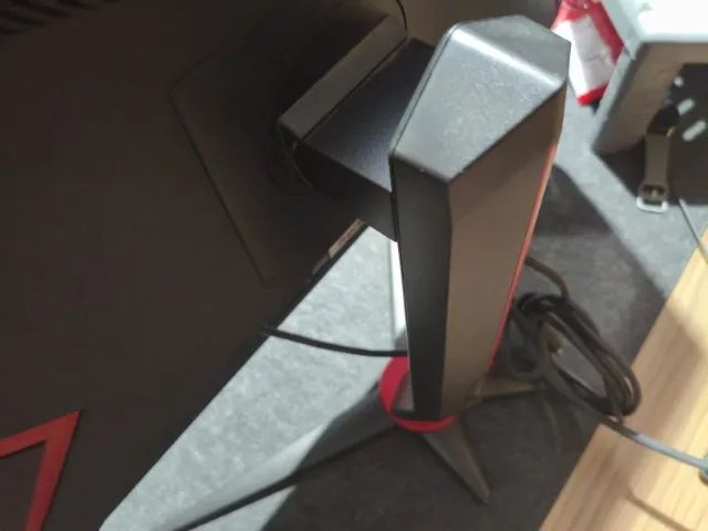 Monitor Gamer AOC Hero 27" IPS | 144Hz | 1ms | G-SYNC | Excelente Estado - Foto 2