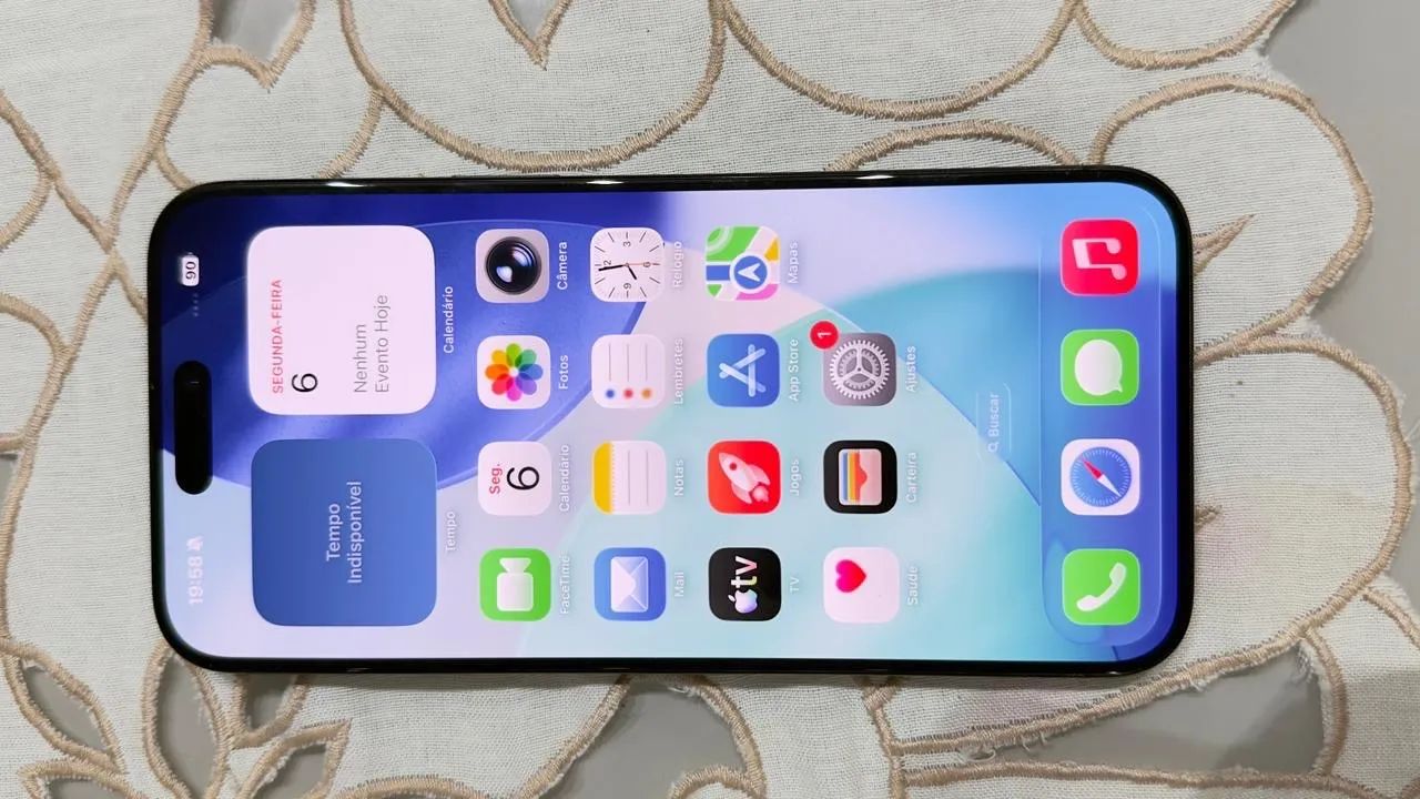 iPhone 15 Pro Max 256Gb - impecável  - Foto 4