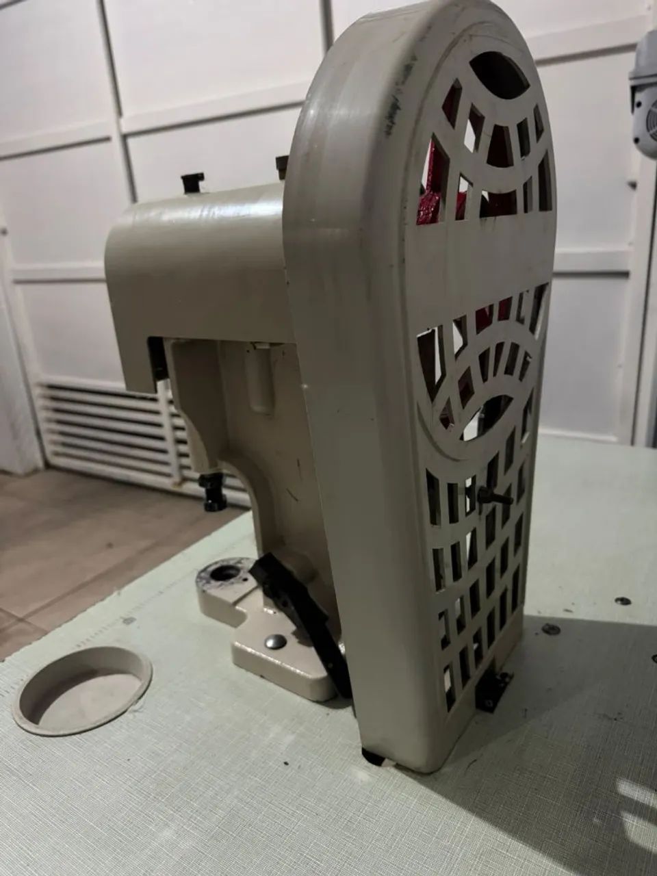 2 MÁQUINAS DE PREGAR BOTÃO, ILHÓS PRENSA ELÉTRICA.  - Foto 5