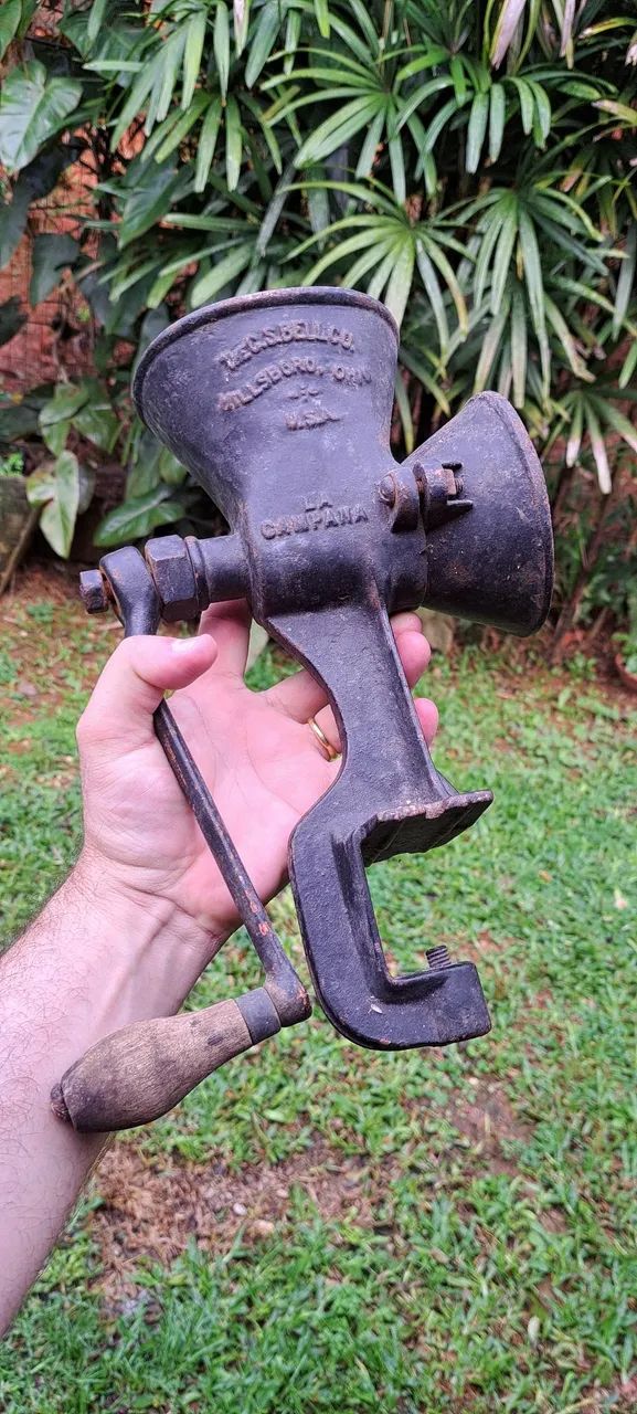 Antiguidades / Raro moedor de grãos - Foto 2