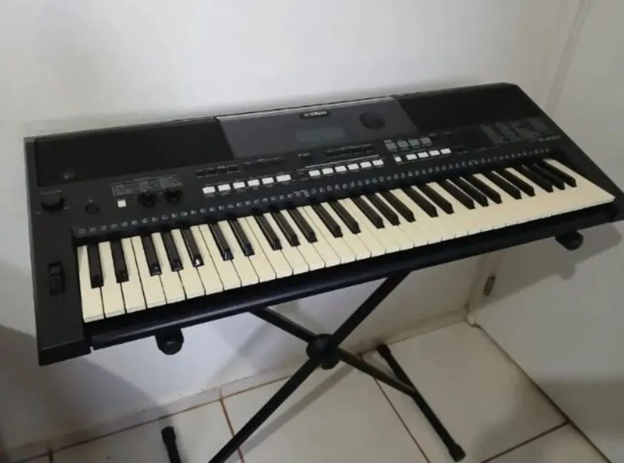 Teclado Yamaha  PSR-E433- Excelente estado
