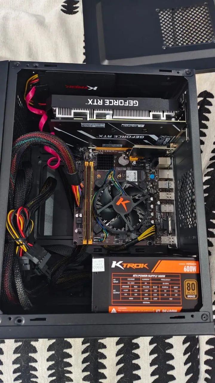 PC Gamer mini atx praticamente novo 64gb de RAM i7 7700 Placa Rtx 3050 6gb