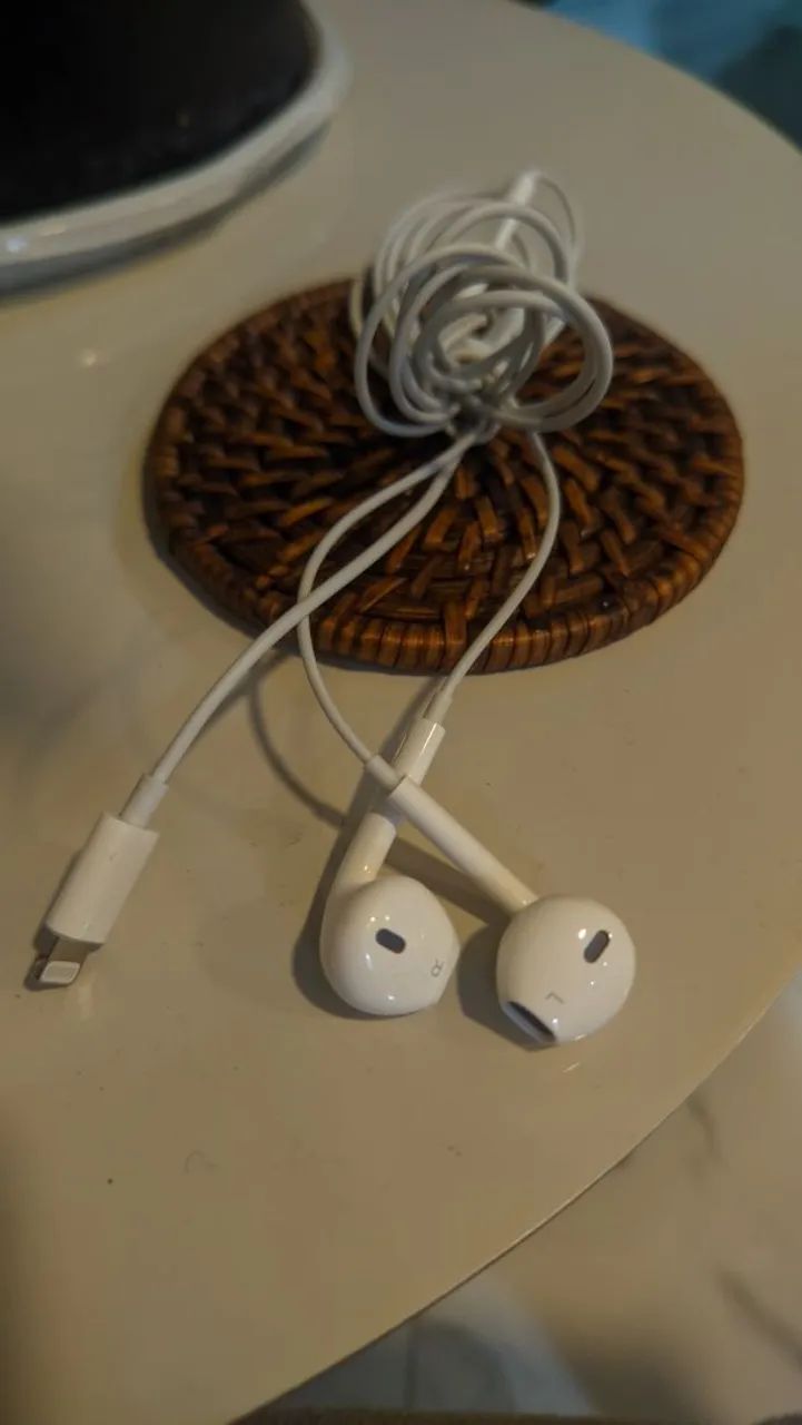 Fone EarPods Original Apple (Lightning) - iPhone - Foto 2