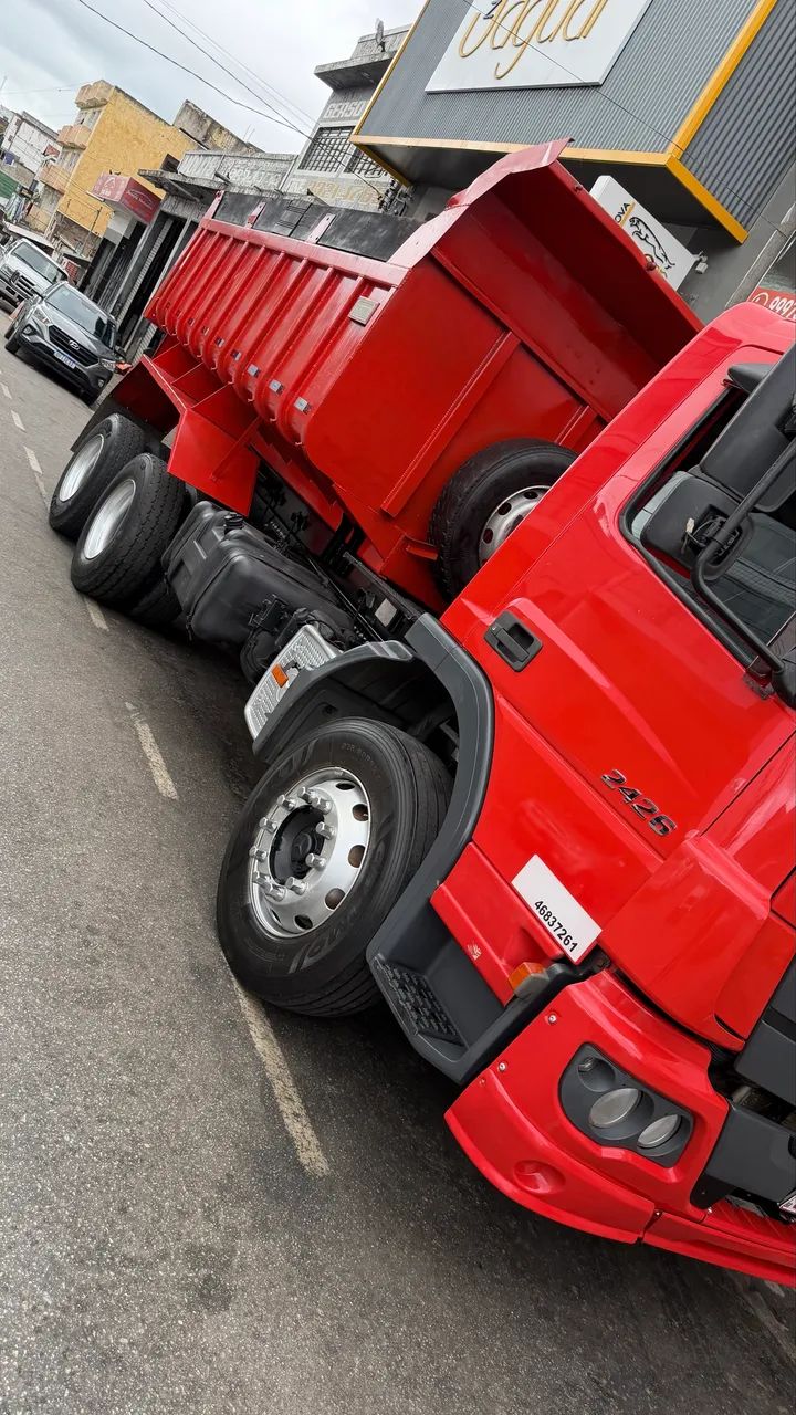 Mercedes atego 2426 caçamba  - Foto 2