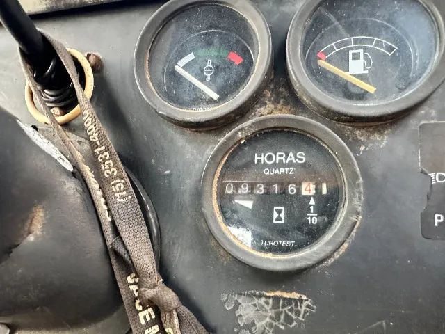 TRATOR - MARCA VALTRA - MODELO 785 - 4x4 - Foto 5