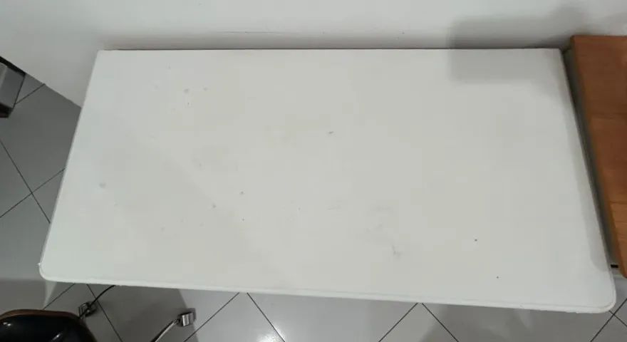 Mesa de estudos / trabalho branca - Foto 2
