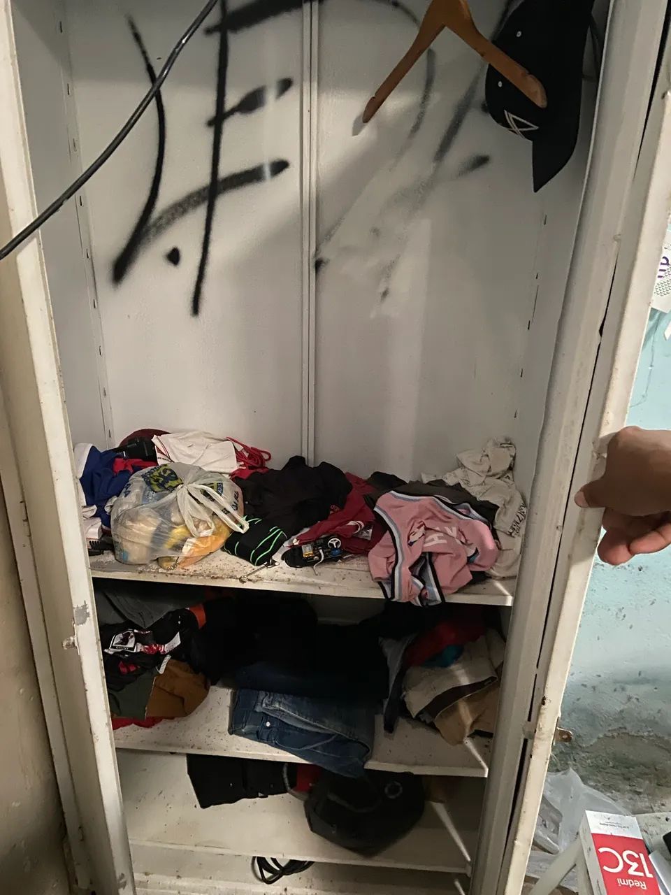 Guarda roupa de ferro - Foto 2
