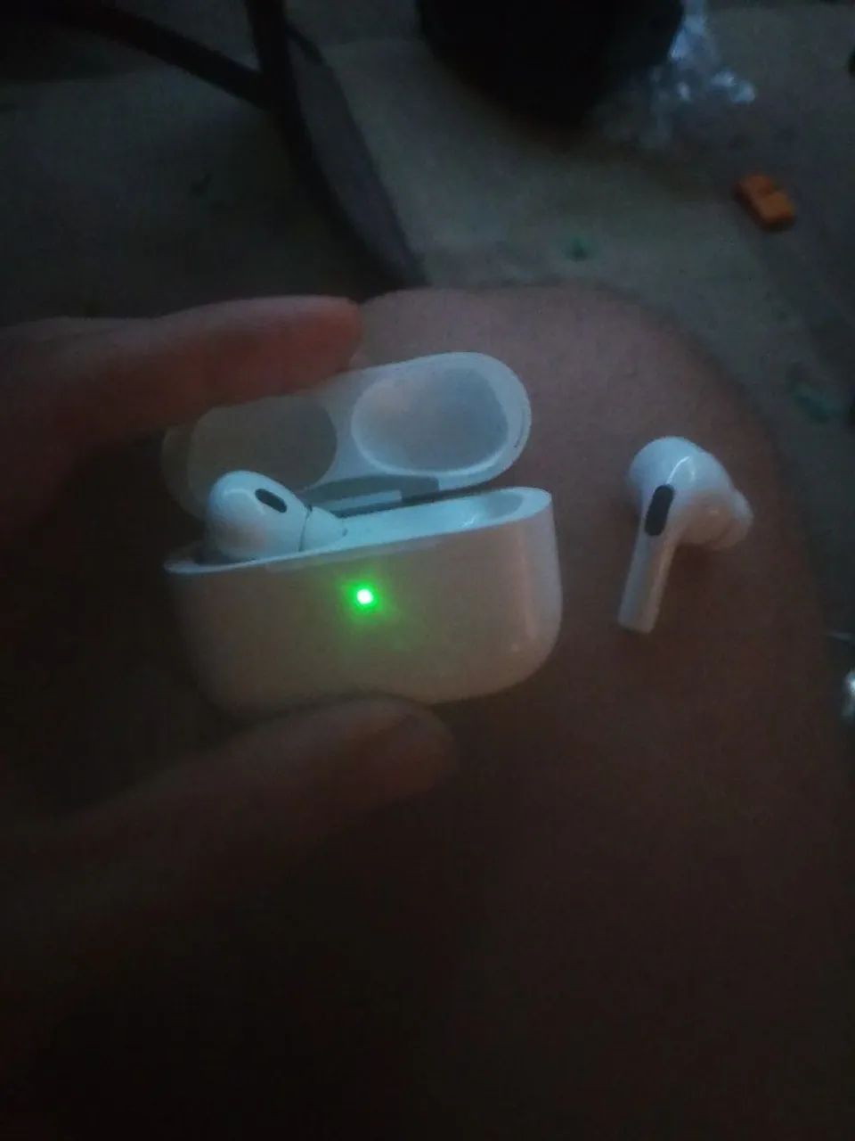AIRPODS PRO 