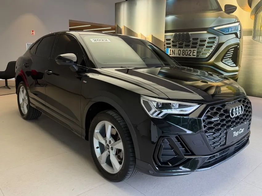 Audi Q3 SPB Perf. Black 2.0 TFSI Tipt. Quat. 2022