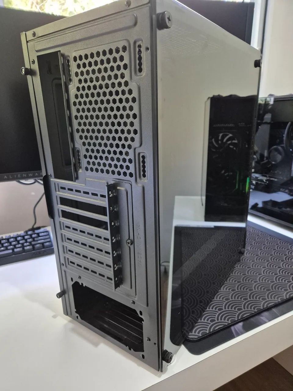 Gabinete mid-tower Pichau