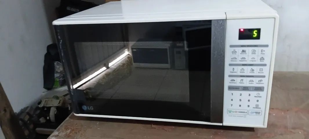 Microondas lg 30 litros - Foto 5