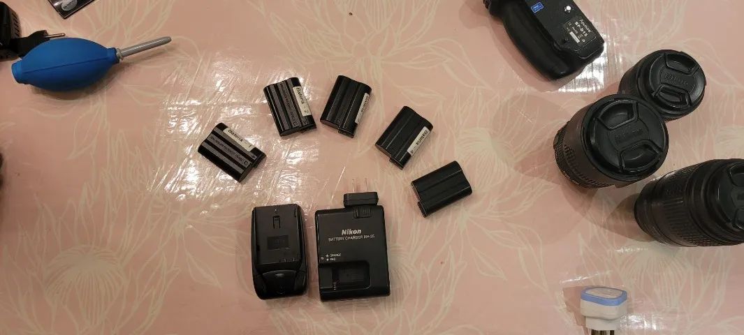 Kit Nikon D7100 + 3 lentes + grip + baterias + acessórios - Foto 5