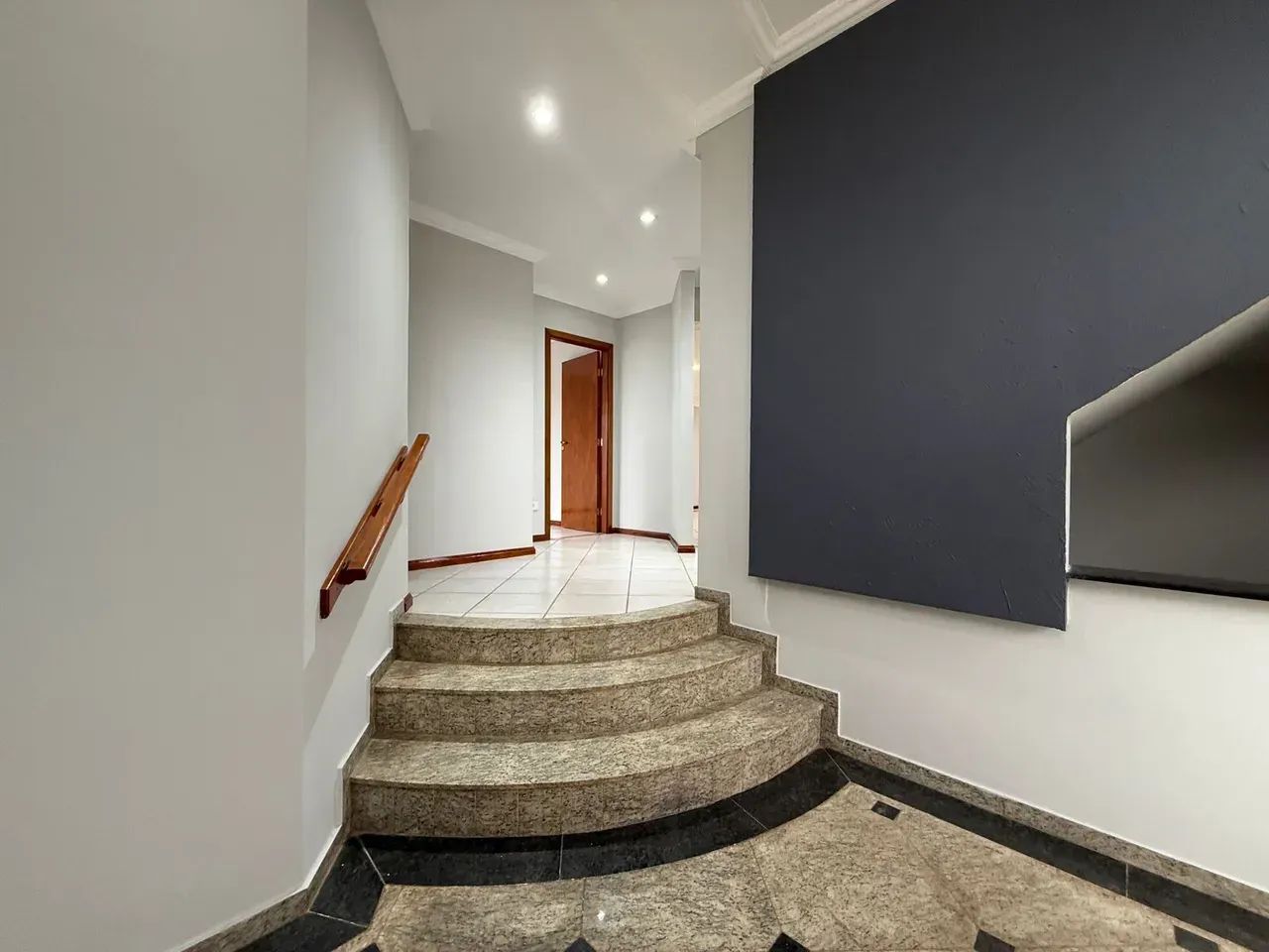 Sobrado perfil comercial - Foto 5