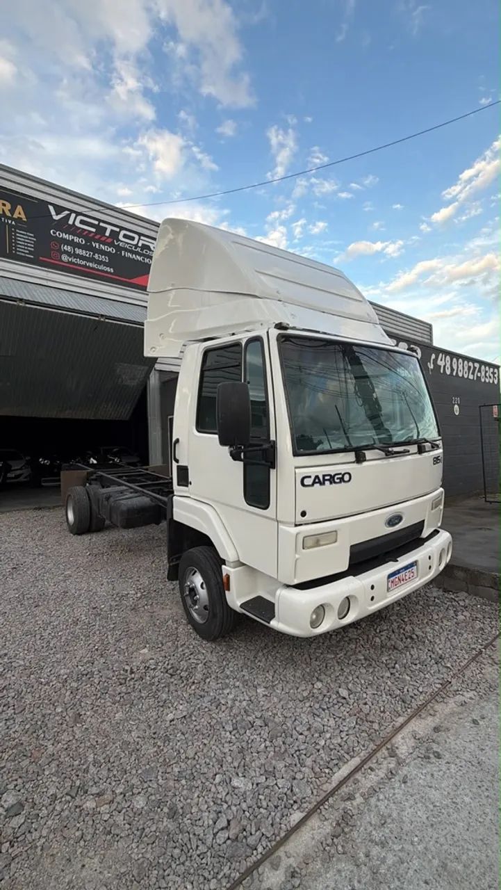Ford cargo 815e 2009