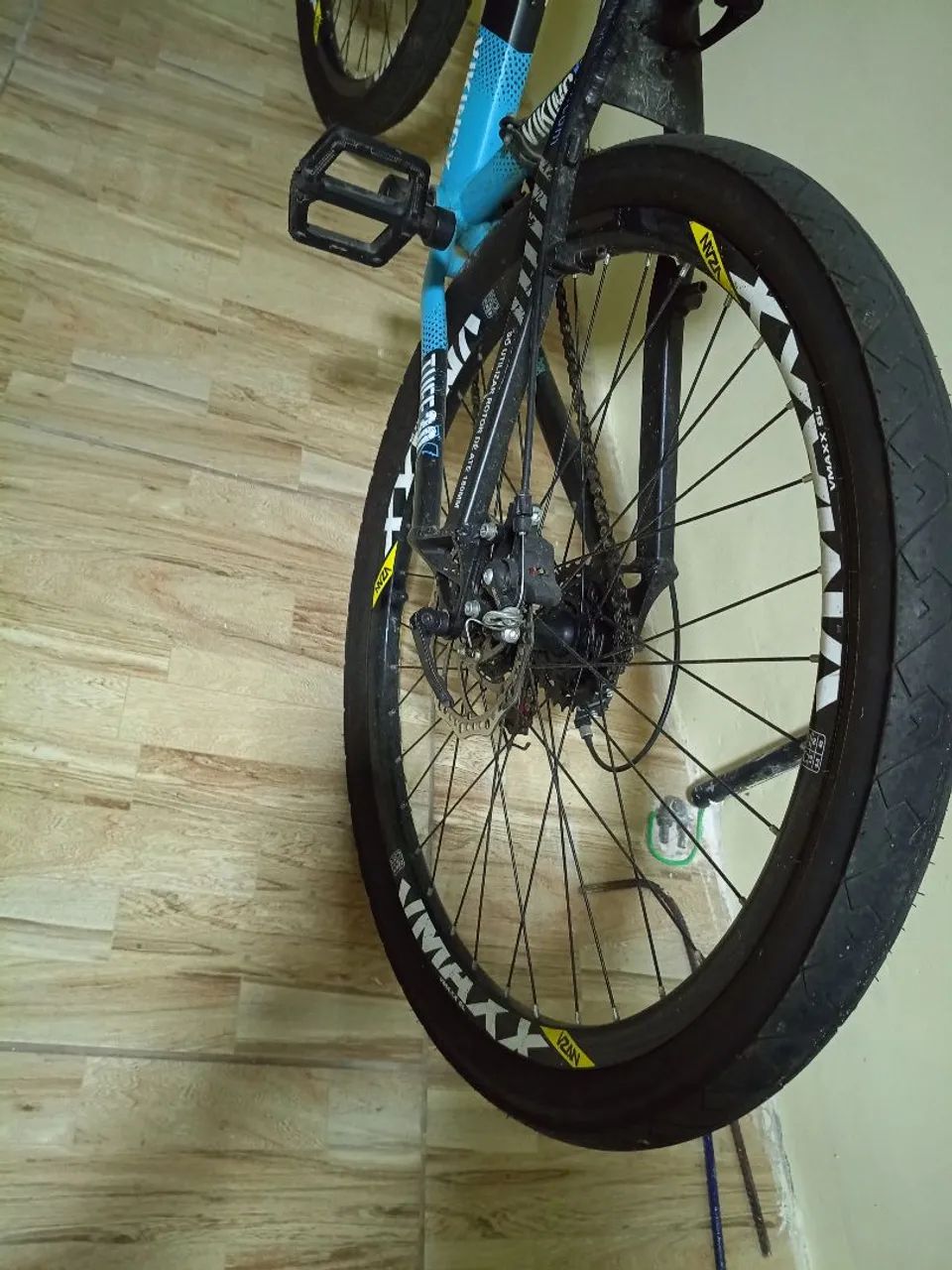 Bicicleta semi nova ,com ótimo preço  - Foto 3