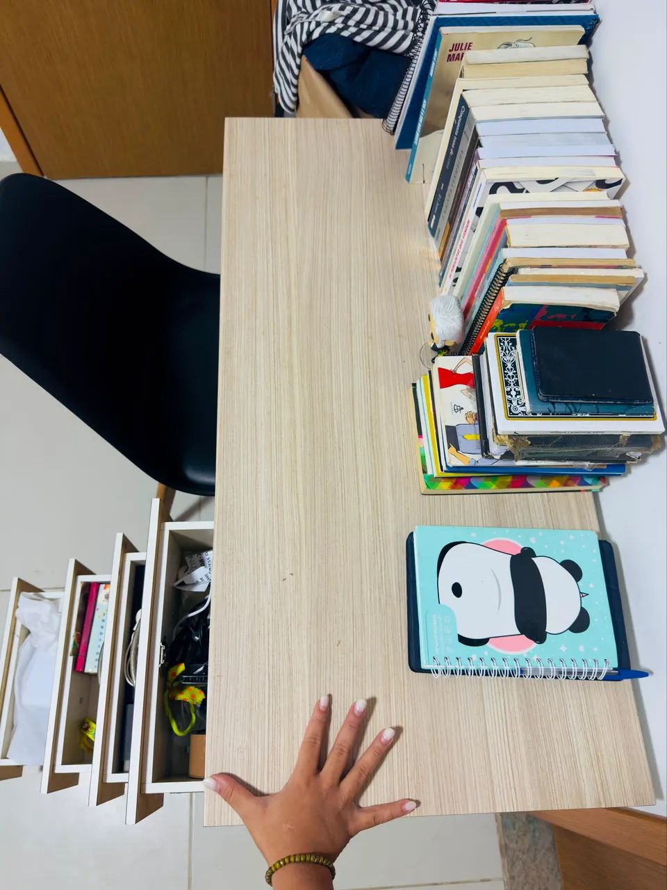 Mesa de escritório com cadeira  - Foto 2