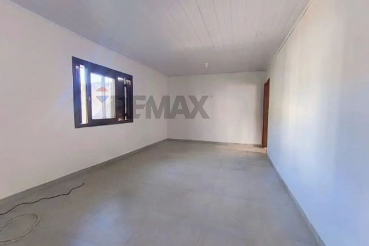 Casa 3 Dormitórios de Fundos - Foto 3
