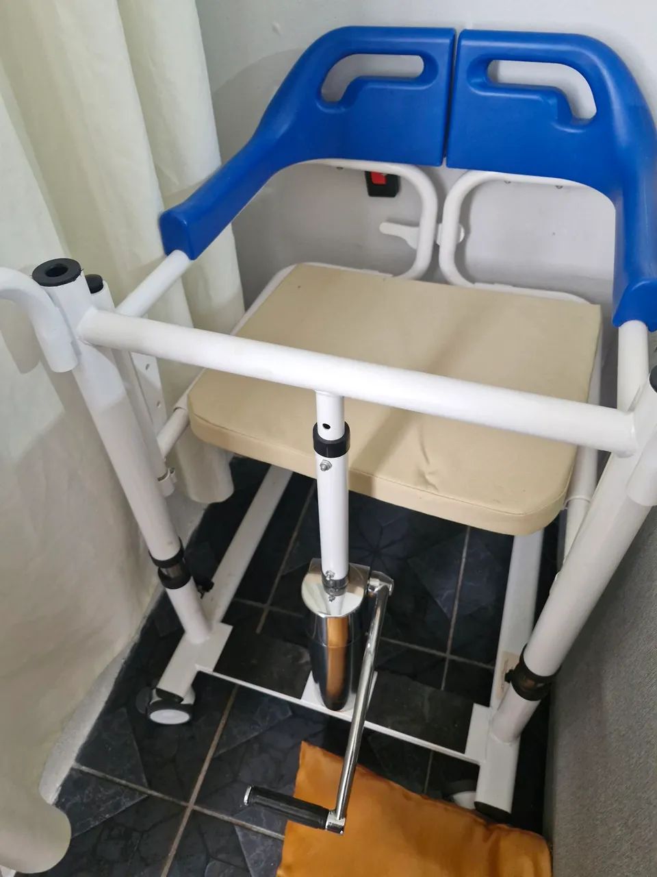 Cadeira  de transferência hospitalar  - Foto 3