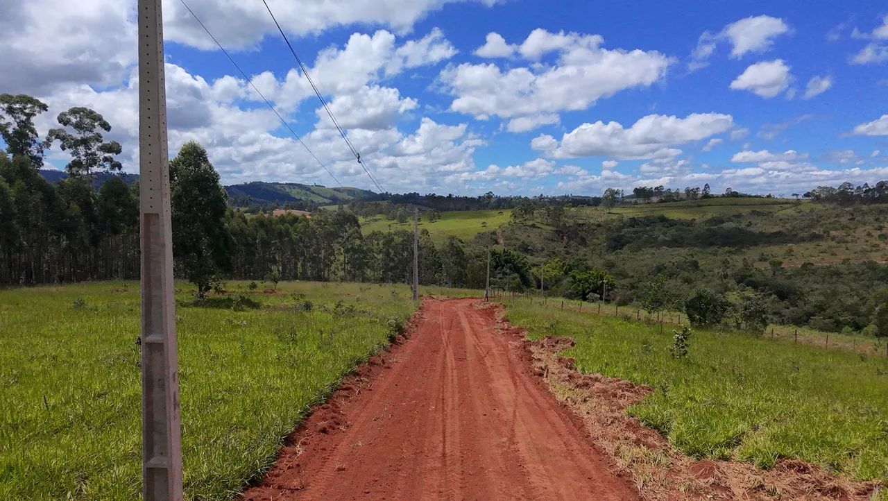 Vendo chácara de 1.000 m2 em Desterro de Entre Rios MG - Foto 2