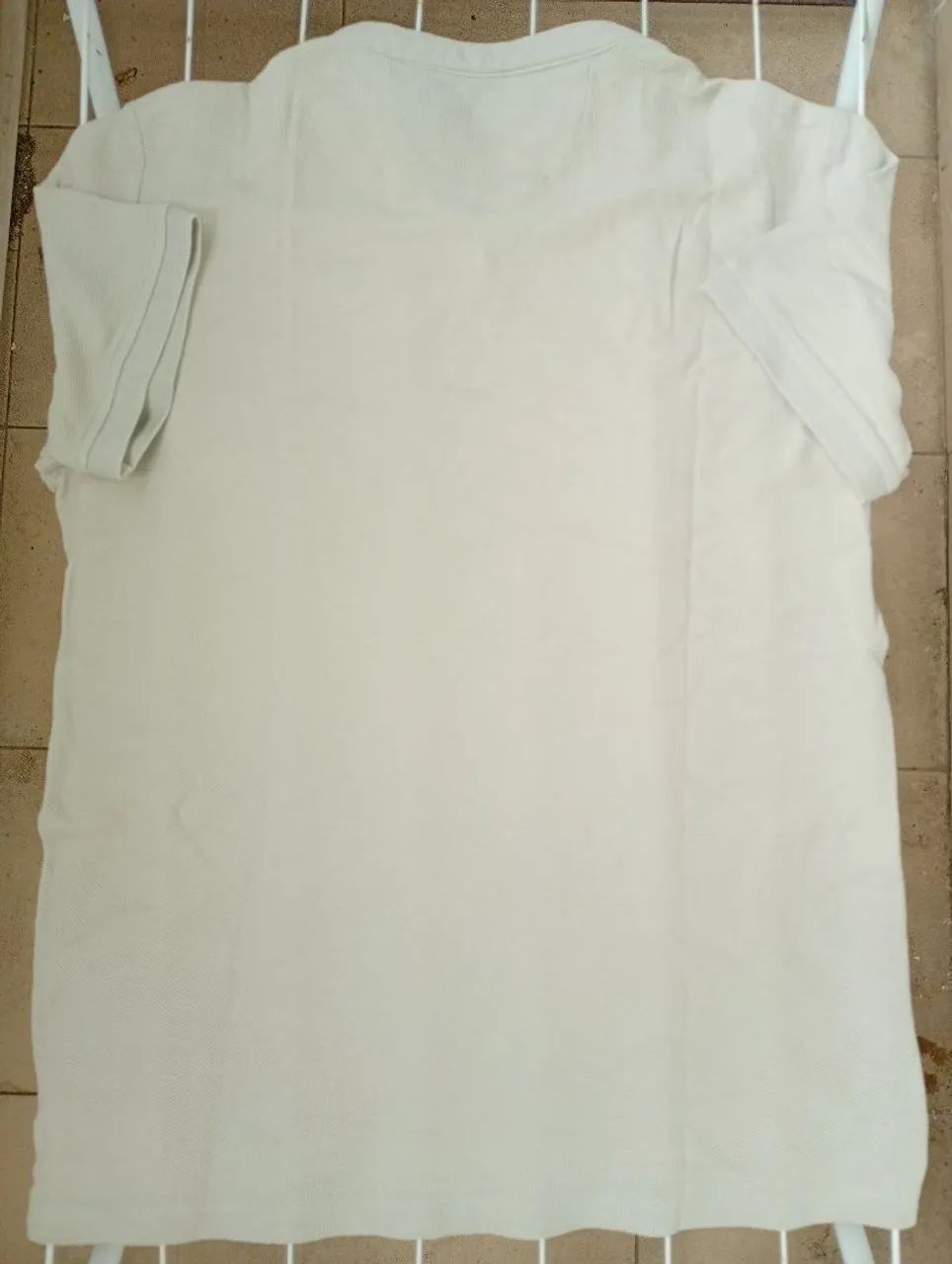 Camiseta (modelo Henley) - Foto 2