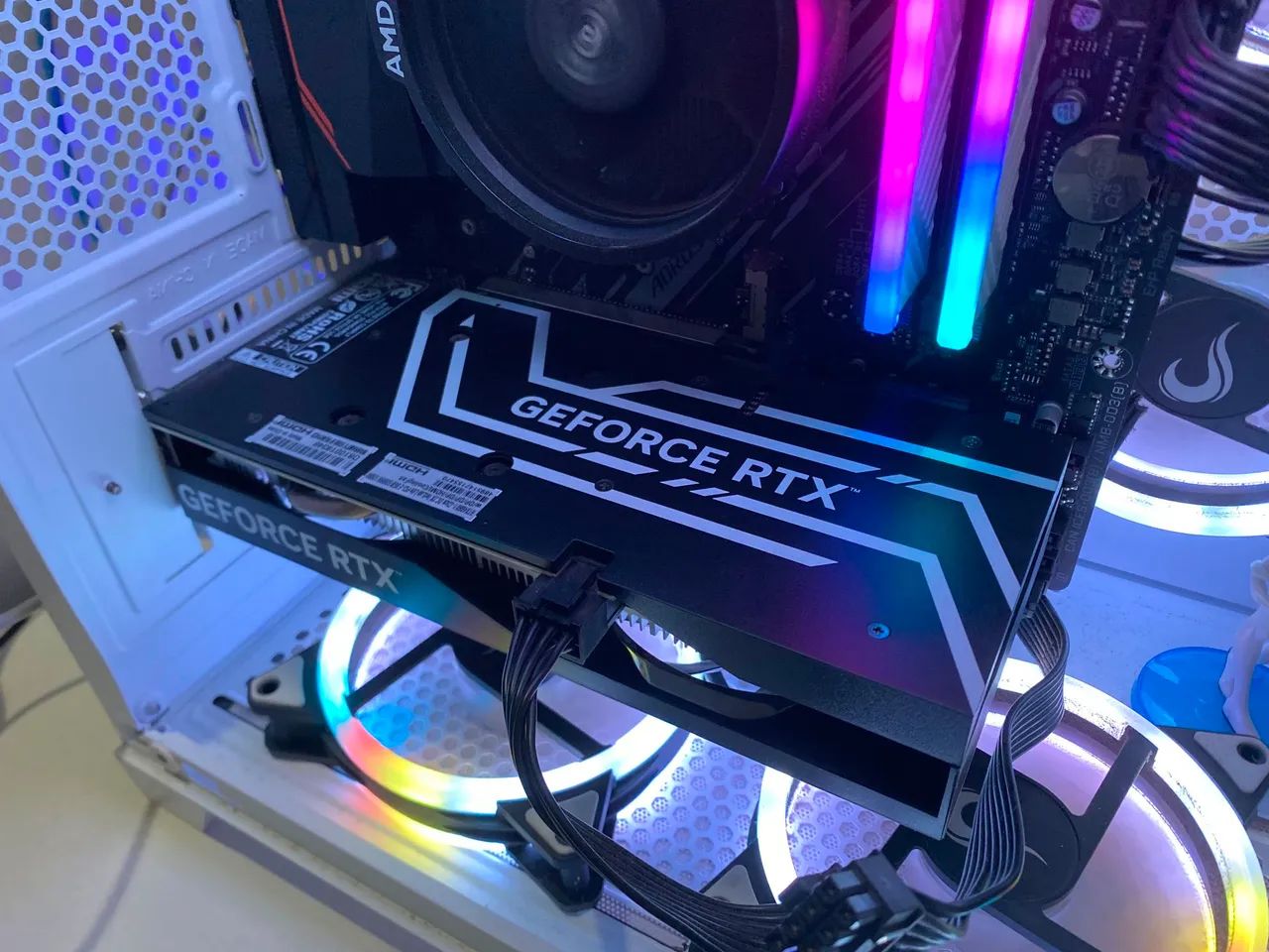 Rtx 4060 Galax + Ram 8 gb Xpg ( Branco ) - Foto 3