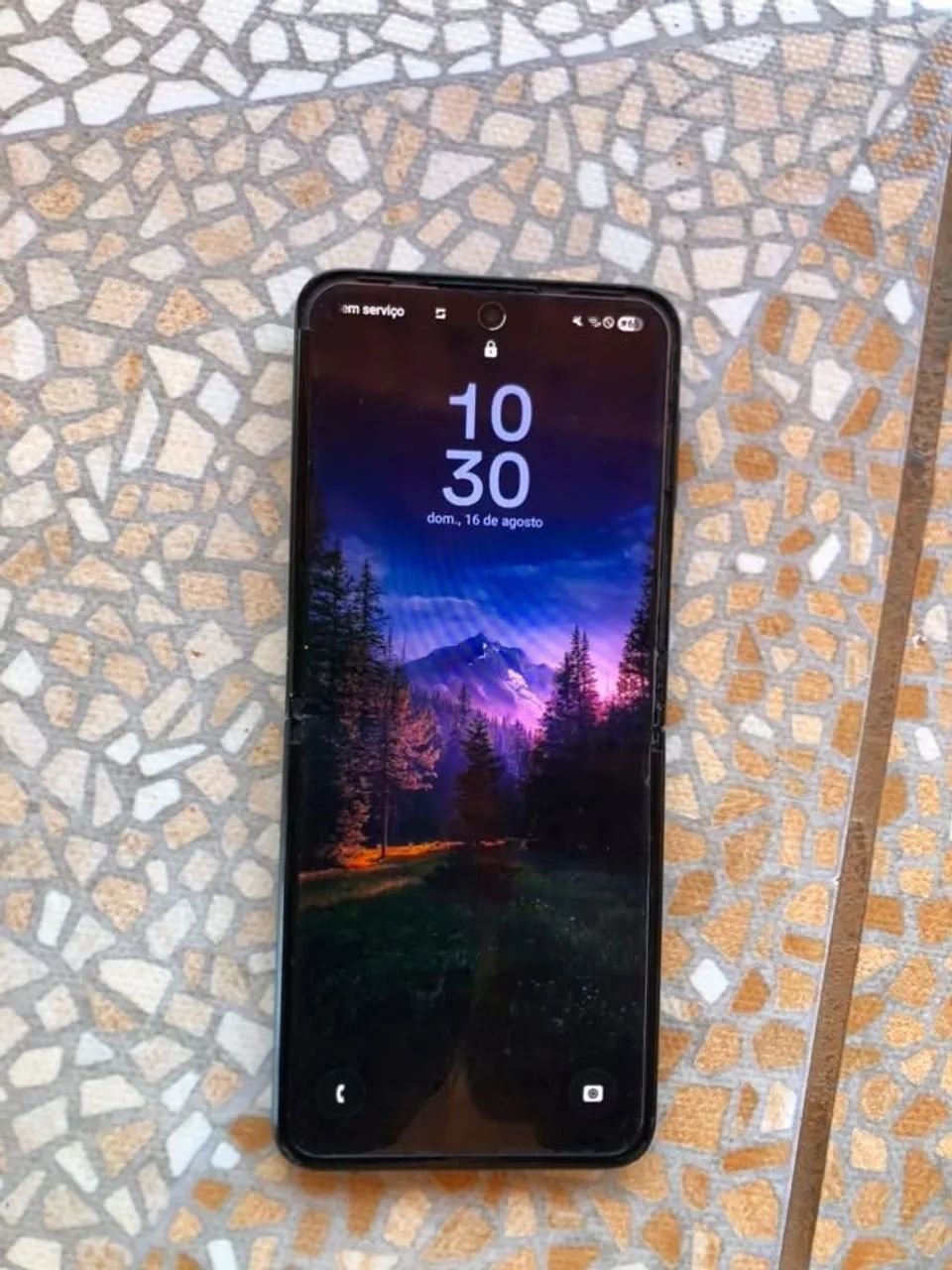 Troco Samsung Zflip 3 em iphone 11 ou 12 pro - Foto 2