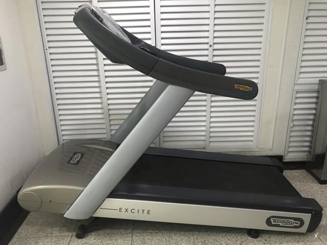 Esteira Technogym Run Excite 500 - Foto 3