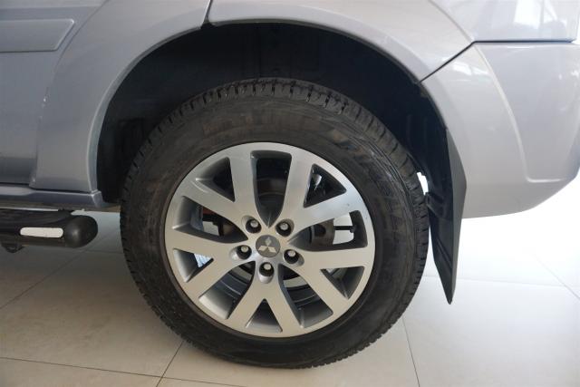 MITSUBISHI PAJERO TR4 2012/2013 2.0 4X4 16V 140CV FLEX 4P AUTOMÁTICO - Foto 10