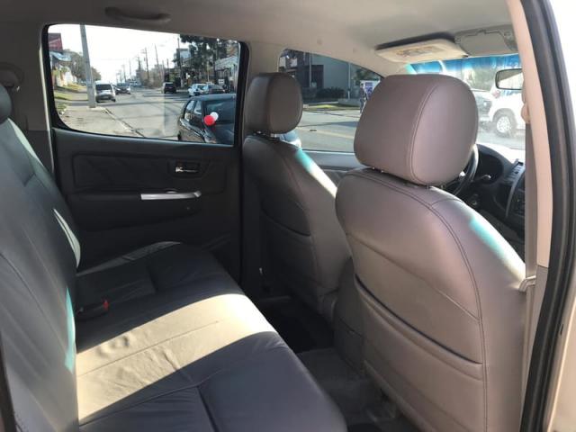 TOYOTA HILUX CD 4X4 SRV 2009 - Foto 6