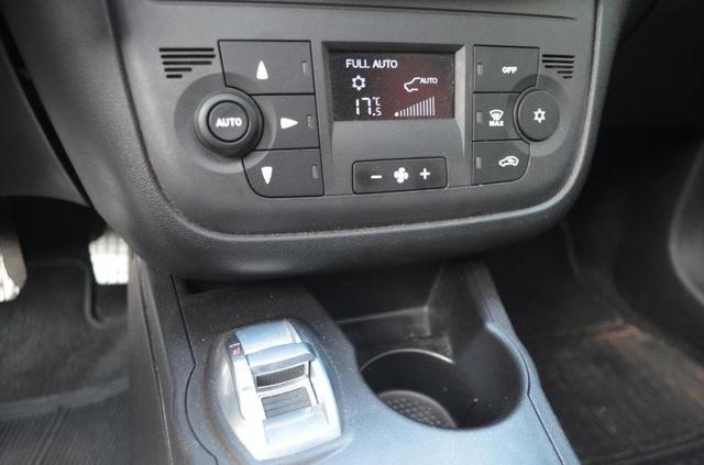 Fiat Punto T-Jet 1.4 turbo 2016 - Foto 12