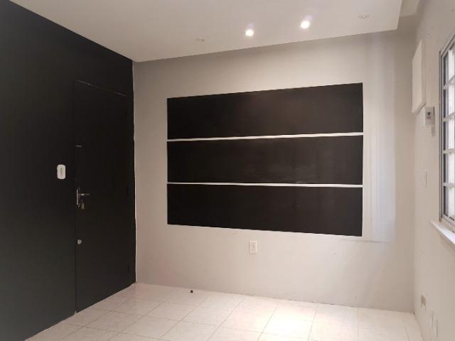 Sala comercial no Rio Vermelho, com banheiro próprio - Foto 14