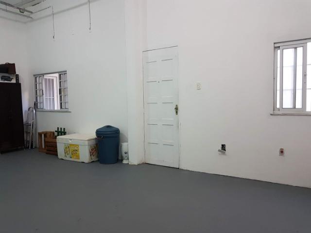 Espaço com pé direito alto para estúdio de dança, pilates, etc. no alto do Rio Vermelho - Foto 7