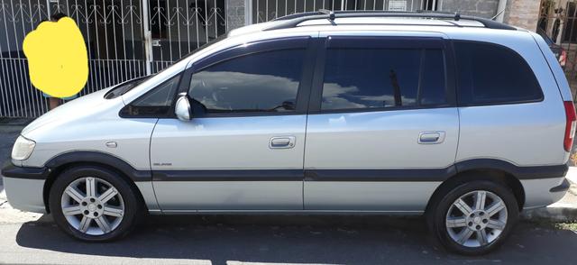 Zafira elite 2011 TEM SEGURO - Foto 3