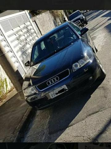 Audi A3 com 73000 km. Nunca bateu