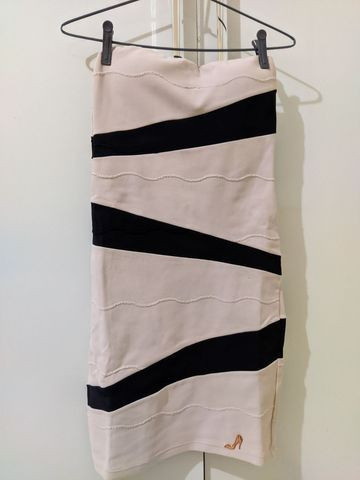 Vestido tomara que caia