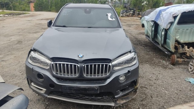 Sucata BMW X5 XDrive 50i 4.4  2016