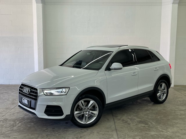 AUDI Q3 1.4 AMBIENTE 2018 TFSI FLEX BAIXO KM FINANCIAMOS