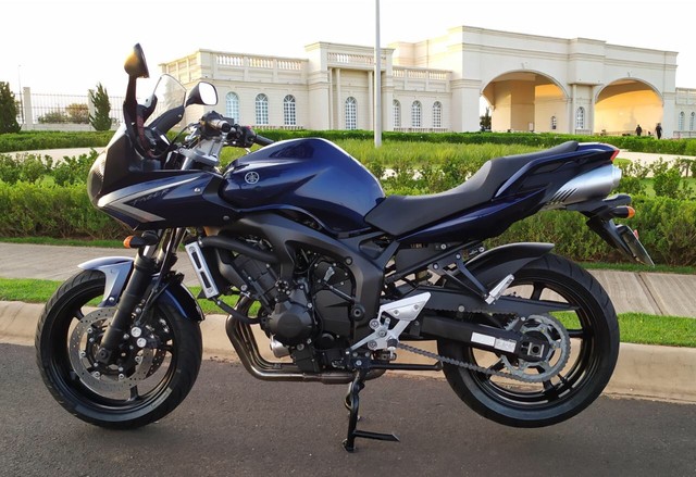 YAMAHA FAZER 600 AZUL