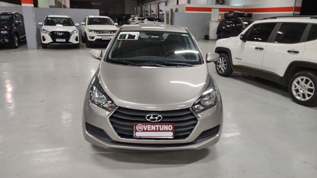 CONCESSIONÁRIA FIAT VENTUNO / HB20 COMFORT 15/16 BAIXO KM