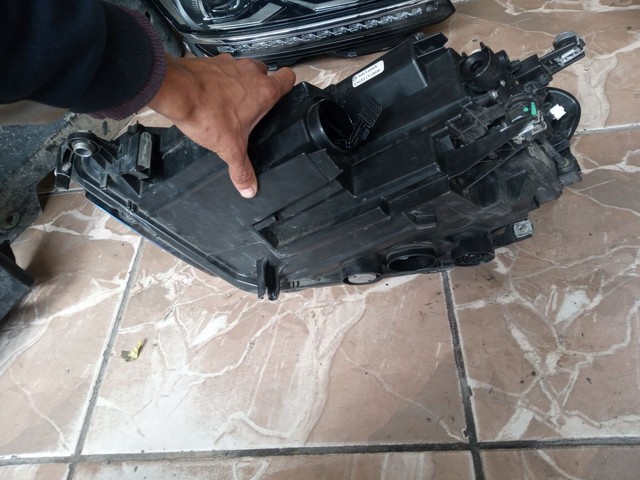 Farol direito Volkswagen Jetta 2019 2020  - Foto 3