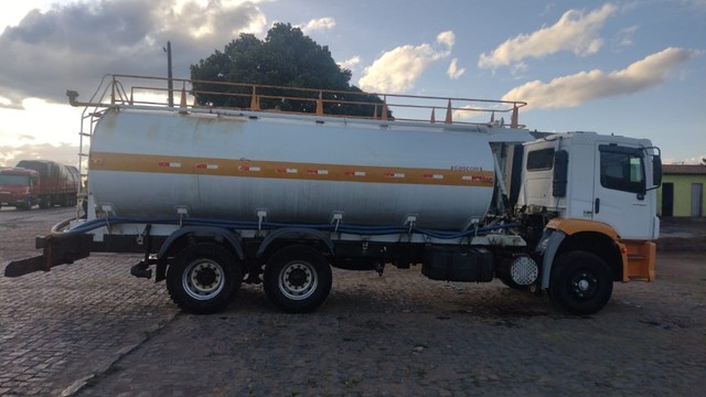 VW/31-320 Caminhão Pipa 6x4 Traçado 2010/2010 - Foto 6