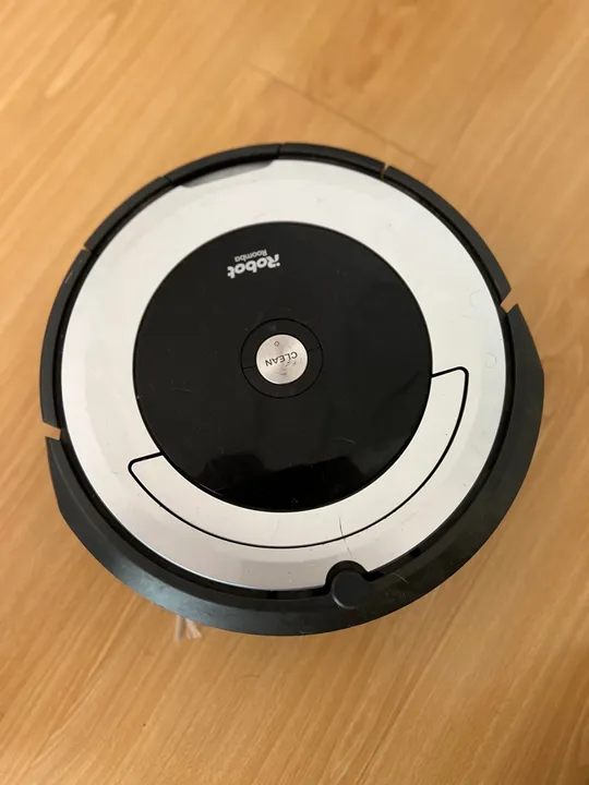 Robô aspirador inteligente iRobot Roomba 690
