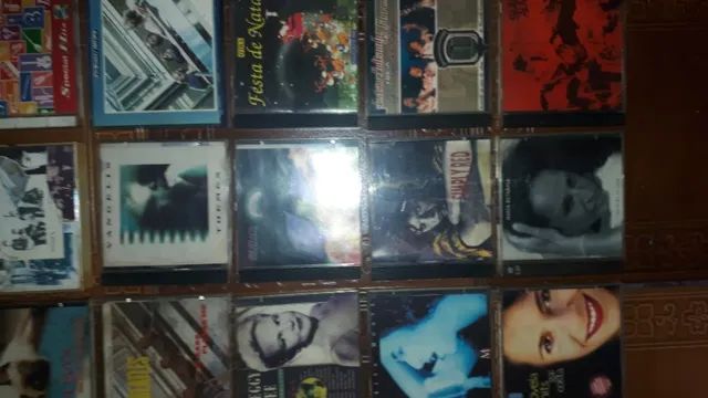 cds originais (40) + mini system aiwa 90 reais retirando - Foto 2