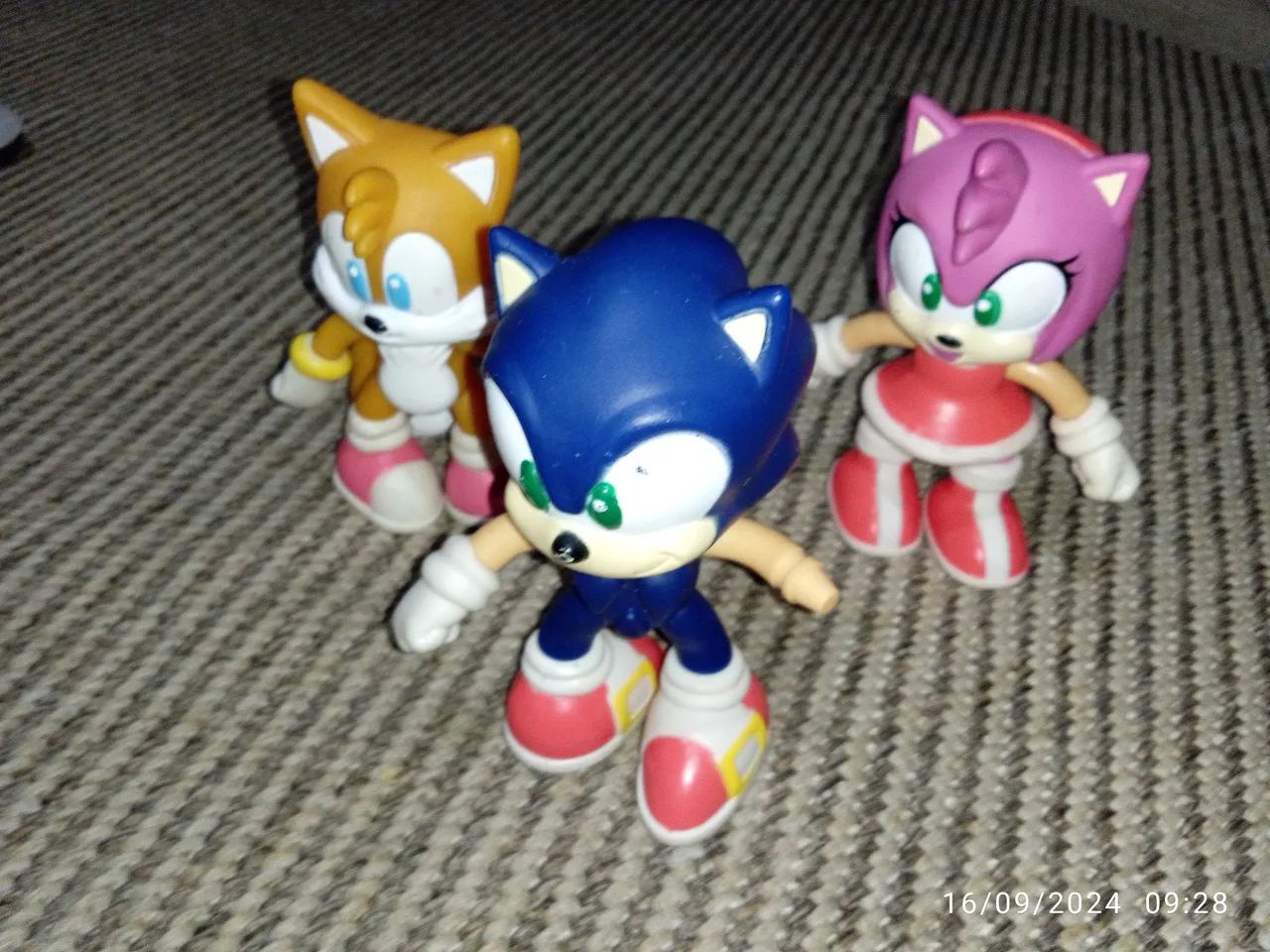 Personagens de Sonic . Kit com 3 bonecos em vinil 11cm - Foto 2