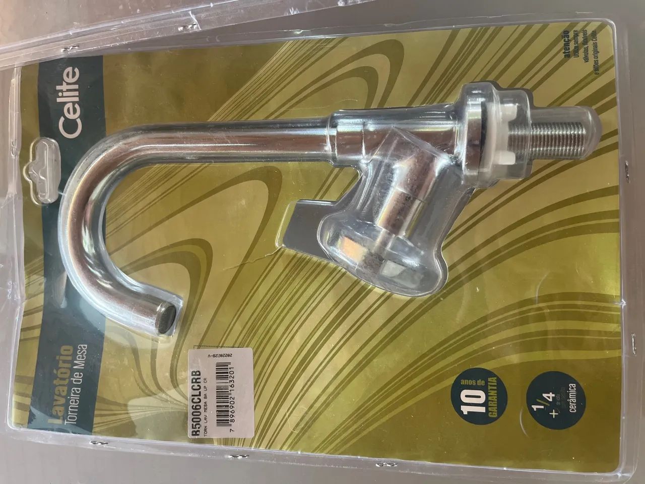 1 Torneira Celite nova lacrada 