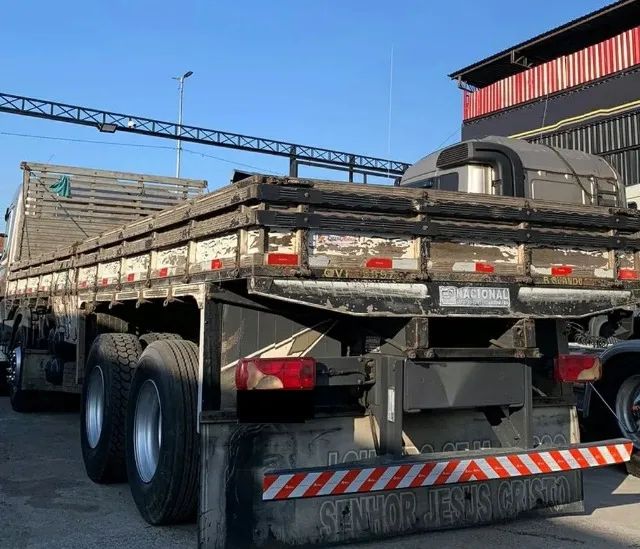 Scania P 310 (2014) Carroceria 8x2 - Foto 5