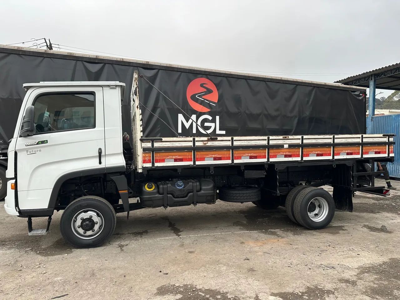 Vw 11180 2022 4x4 traçado carroceria offroad  - Foto 2