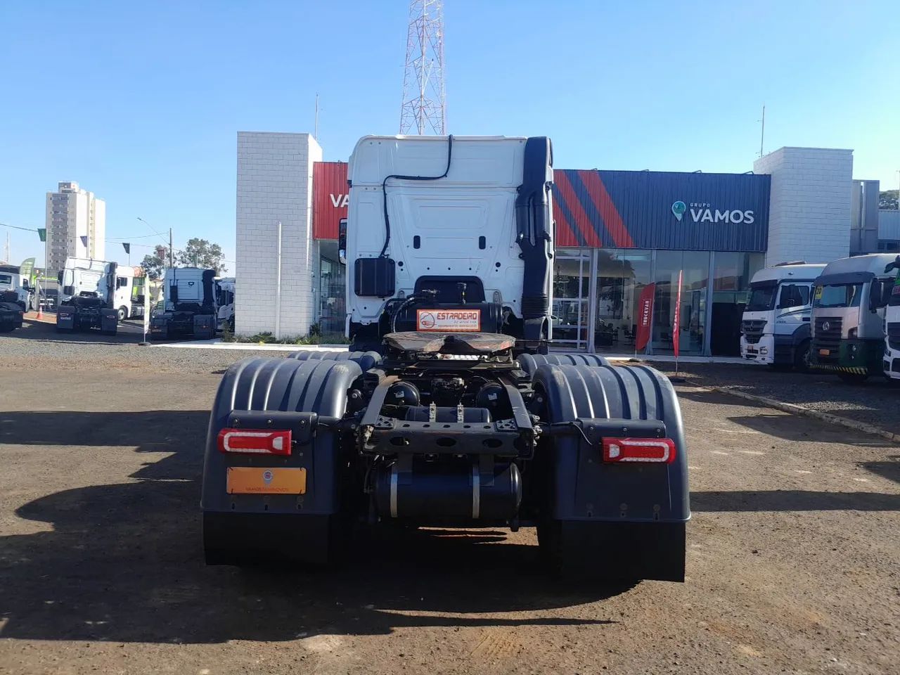 Mercedes-Benz Actros Actros 2651 MP5 LS 6x4 2p (diesel)(E5) 2021/2022 VAMOS SEMINOVOS Uber - Foto 5