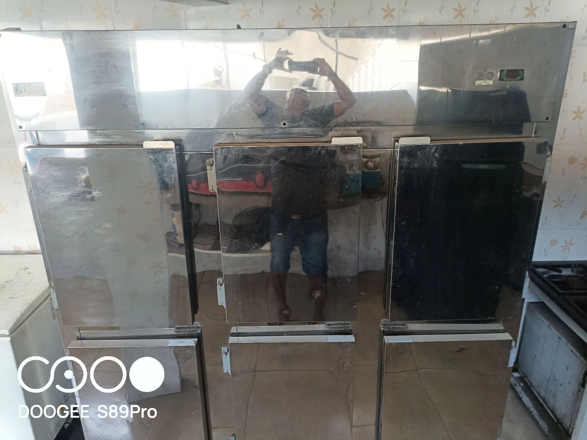 Refrigerador Industrial - 6 Portas