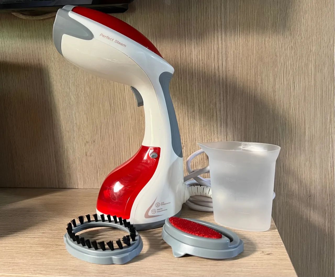 VENDO FERRO VAPORIZADOR MARCA BLACK+DECKER